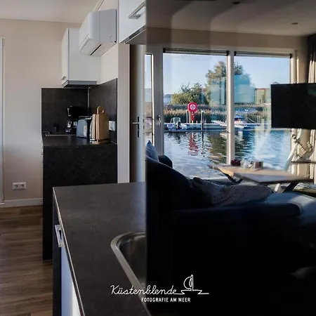 Vakantiehuis Floatinghouse Arielle *
